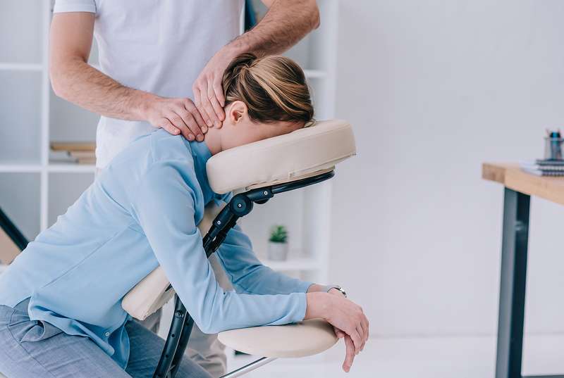 On-Site Chair Massage Los Angeles | Corporate Wellness | i‑thriv